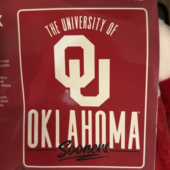 University of Oklahoma Oversized Silk Touch Throw - Picture 5 of 5